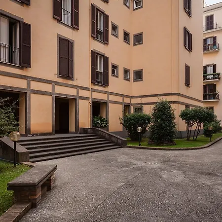 Garibaldi Apartment