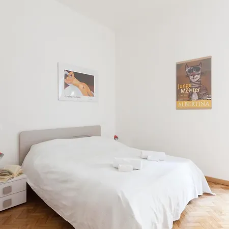 Garibaldi Apartment
